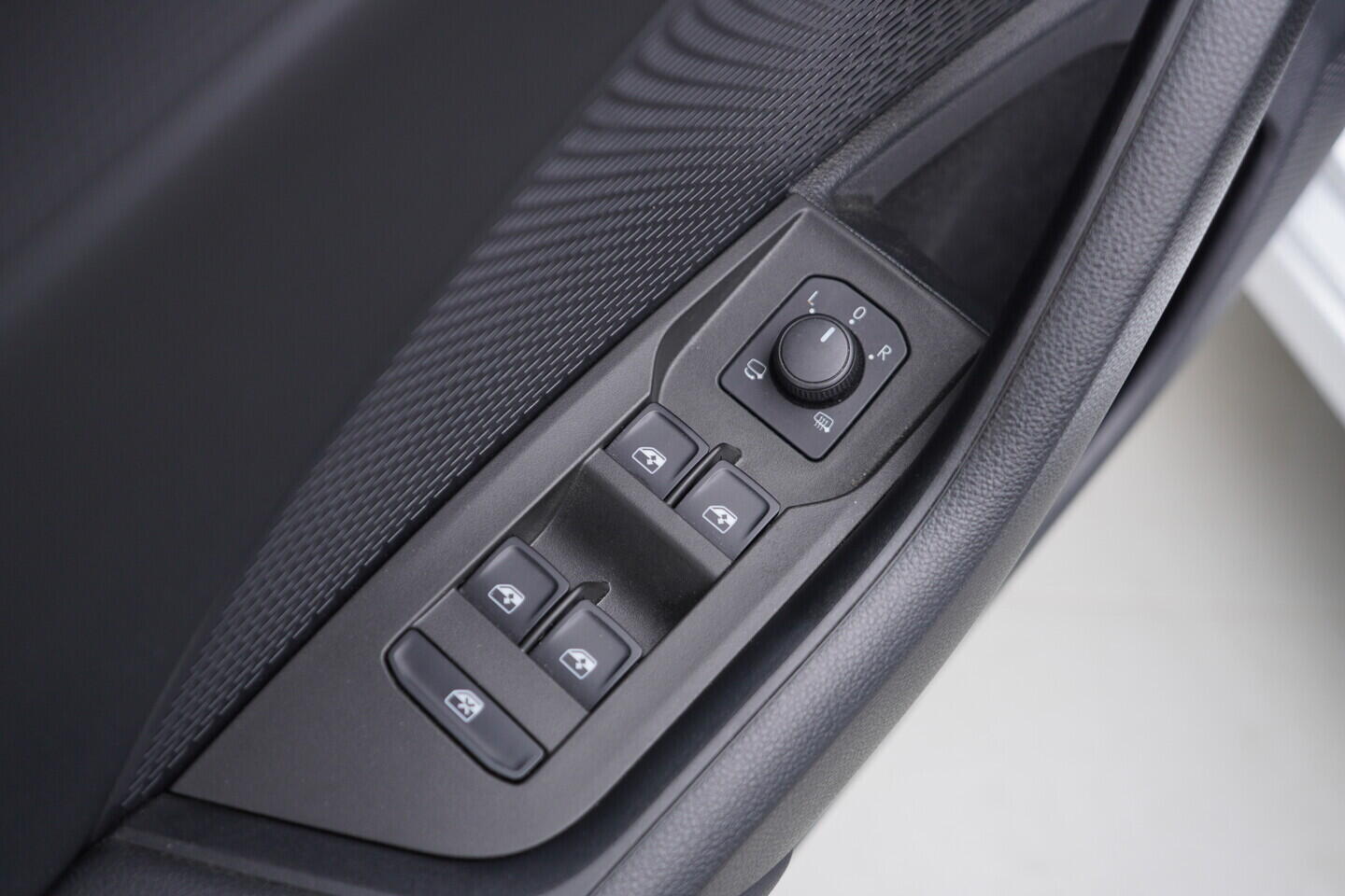 OV190V07945_20.webp_OCTAVIA SportLine 2.0 TDI 110 kW automat, DPH
