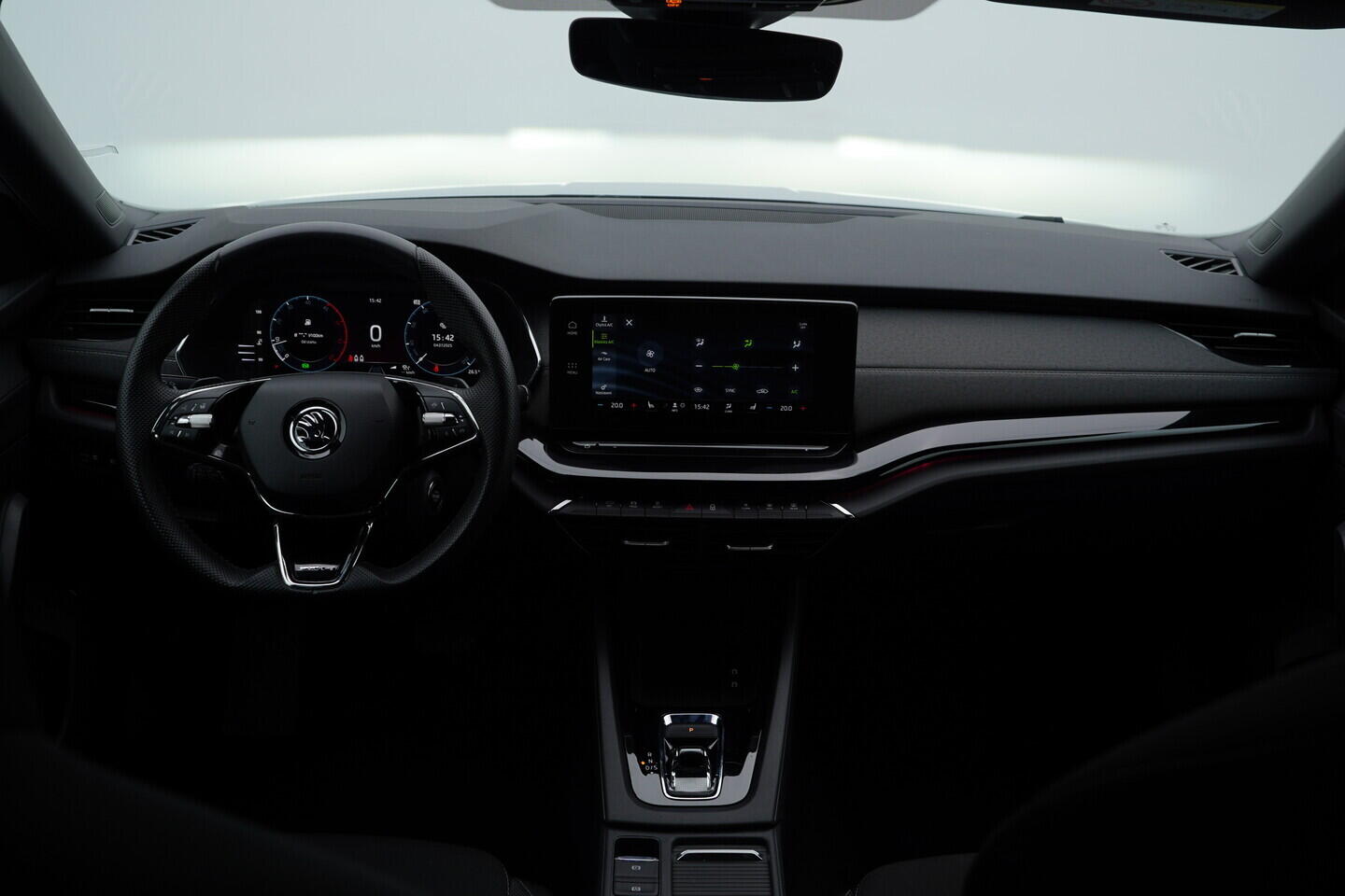 OV190V07945_28.webp_OCTAVIA SportLine 2.0 TDI 110 kW automat, DPH