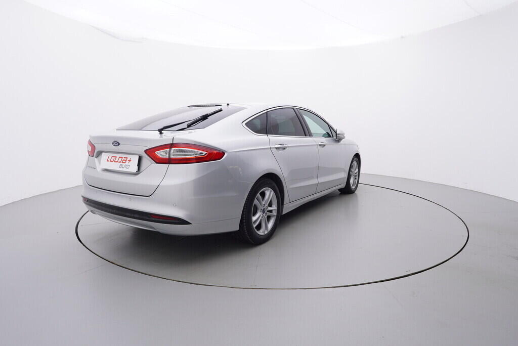 OV190V07949_14.webp_MONDEO Titanium 2.0  110 kW manuál