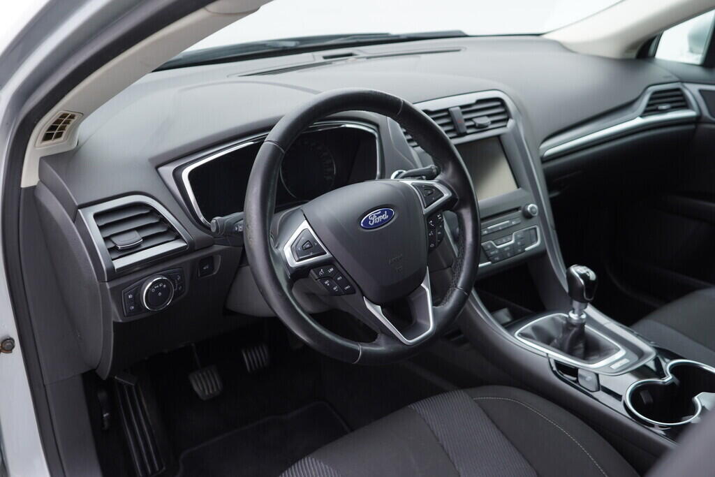 OV190V07949_21.webp_MONDEO Titanium 2.0  110 kW manuál