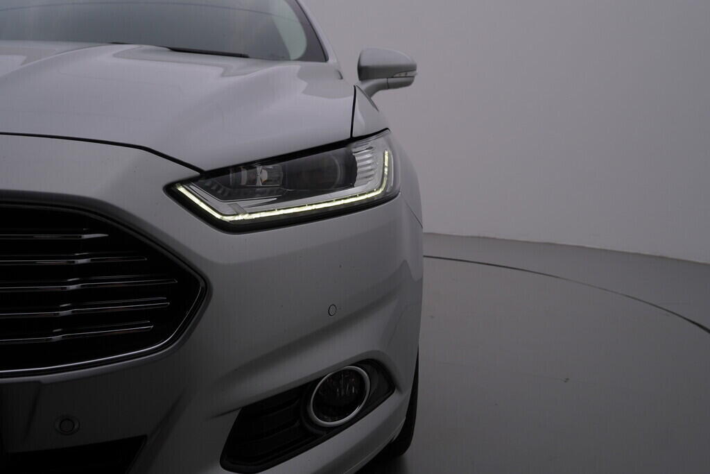 OV190V07949_37.webp_MONDEO Titanium 2.0  110 kW manuál