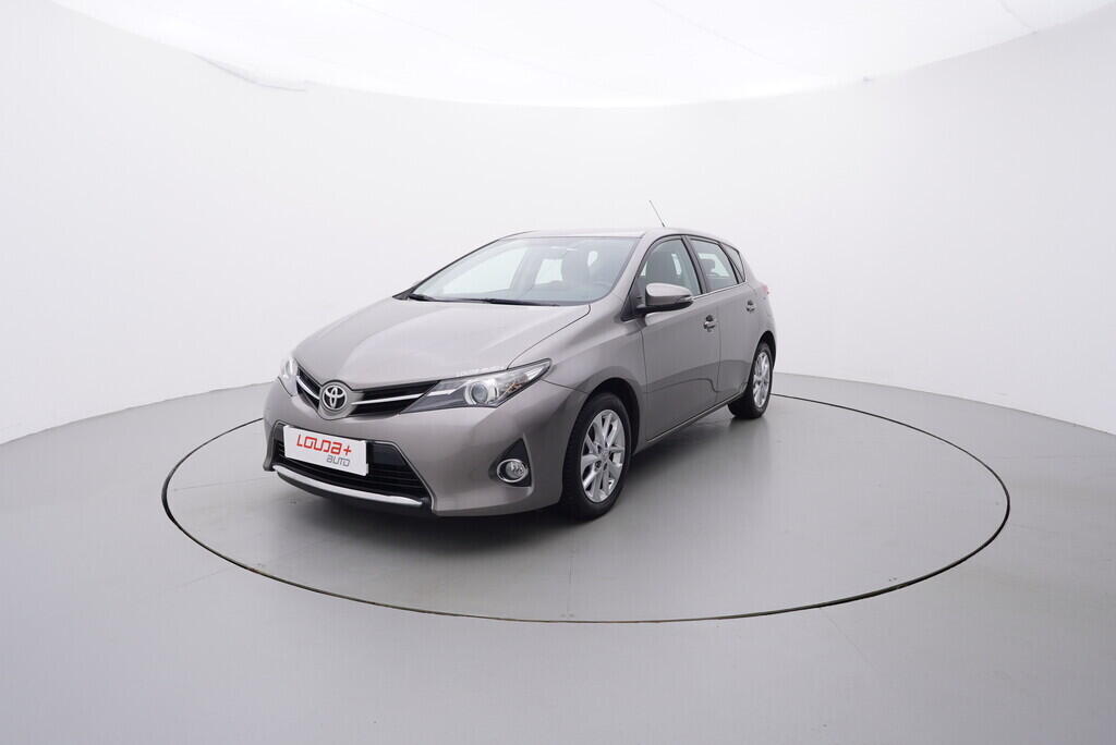 OV190V07950_10.webp_AURIS Life+ 1.6  97 kW manuál