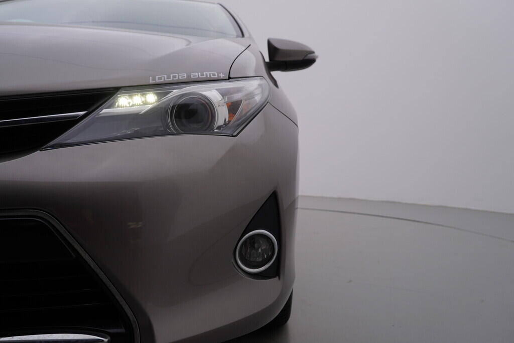 OV190V07950_37.webp_AURIS Life+ 1.6  97 kW manuál