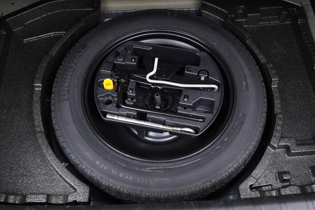 OV190V07951_36.webp_308 GT line 1.2  96 kW automat