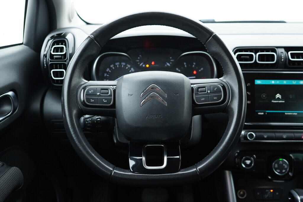 OV190V07953_26.webp_C3 AIRCROSS Shine 1.2  81 kW automat