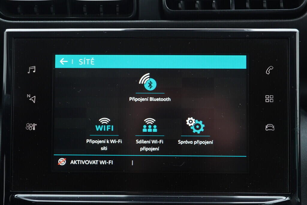 OV190V07953_29.webp_C3 AIRCROSS Shine 1.2  81 kW automat