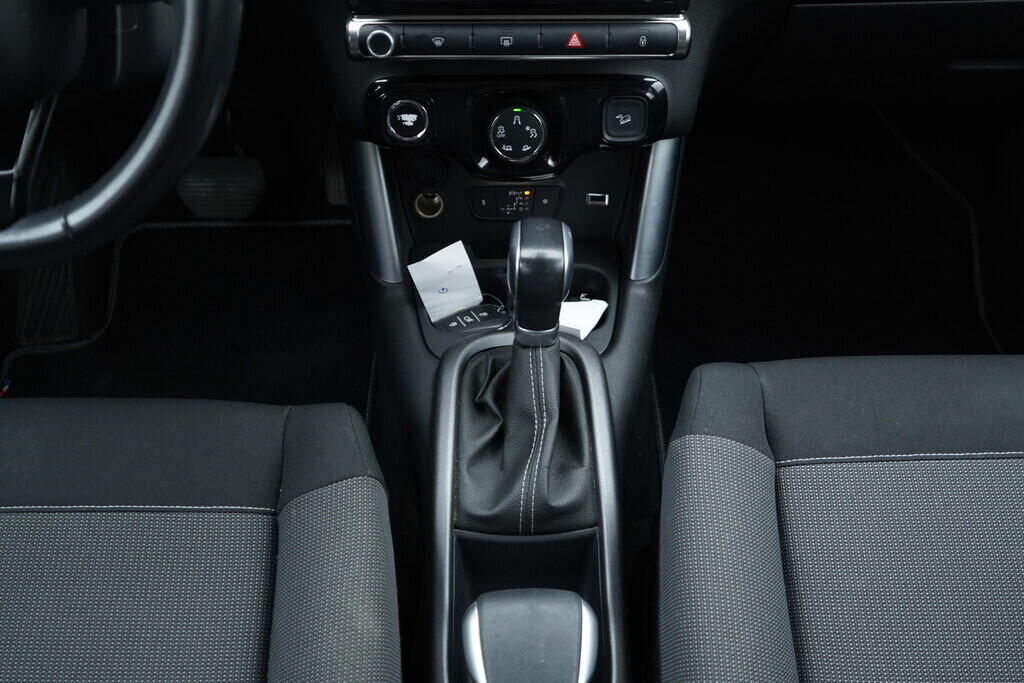 OV190V07953_35.webp_C3 AIRCROSS Shine 1.2  81 kW automat