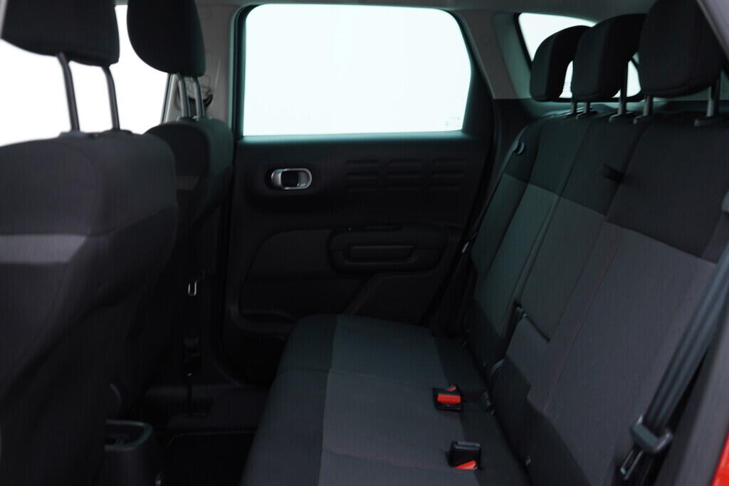OV190V07953_37.webp_C3 AIRCROSS Shine 1.2  81 kW automat