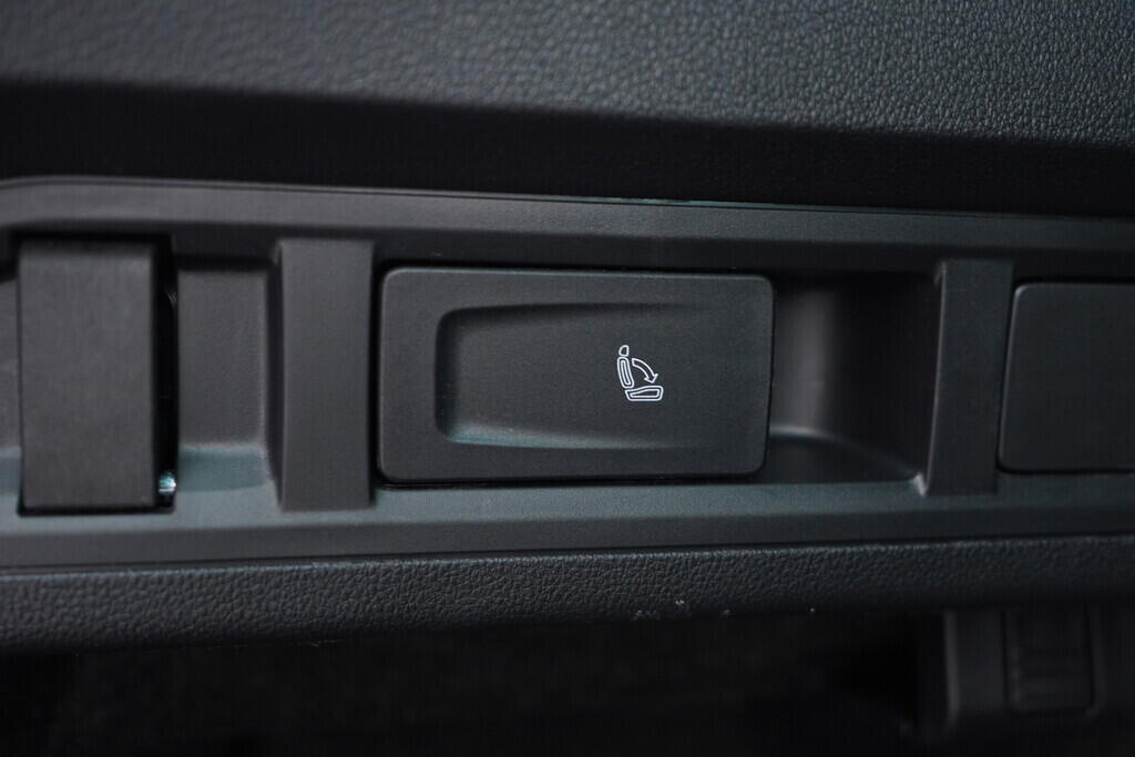 OV190V07958_41.webp_OCTAVIA  2.0 TDI 110 kW automat, DPH