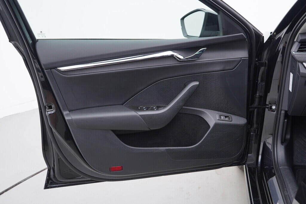 OV190V07961_19.webp_OCTAVIA Style Plus 2.0 TDI 110 kW automat, DPH