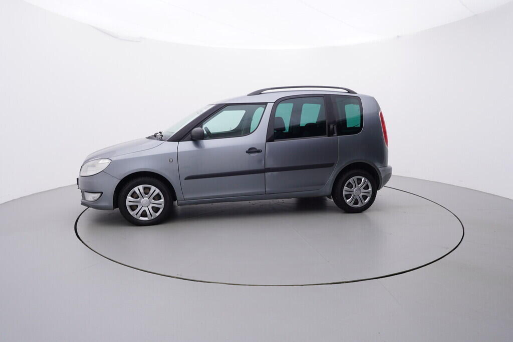 OV190V07971_11.webp_ROOMSTER Ambiente 1.6 TDI 66 kW manuál