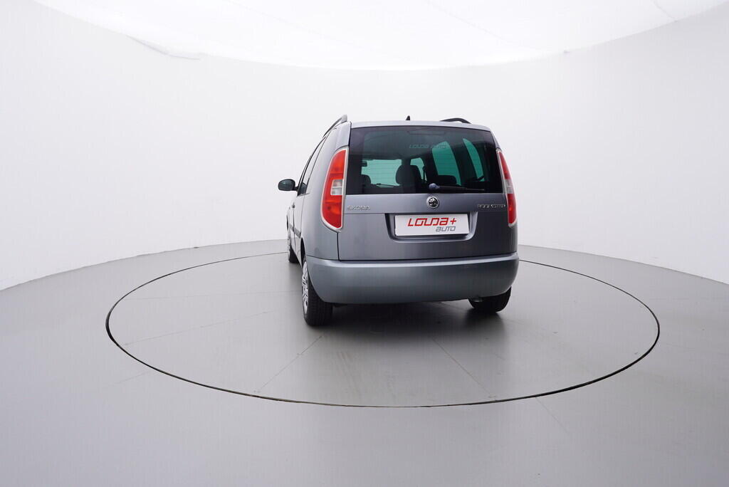 OV190V07971_13.webp_ROOMSTER Ambiente 1.6 TDI 66 kW manuál