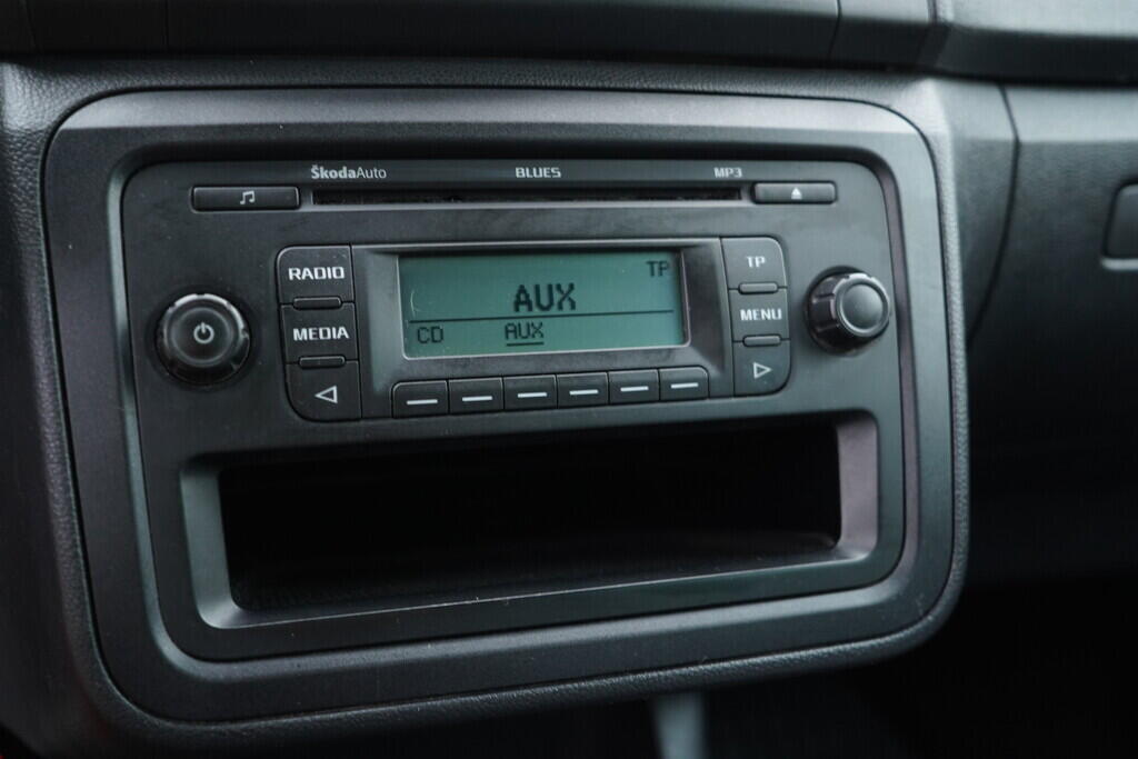OV190V07971_28.webp_ROOMSTER Ambiente 1.6 TDI 66 kW manuál