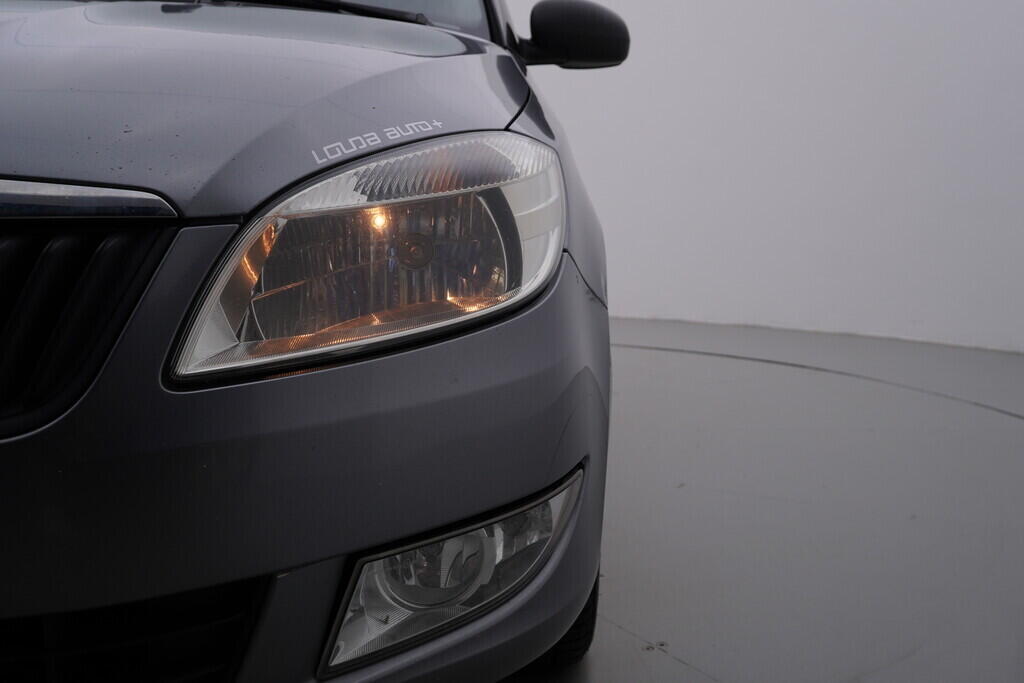 OV190V07971_37.webp_ROOMSTER Ambiente 1.6 TDI 66 kW manuál