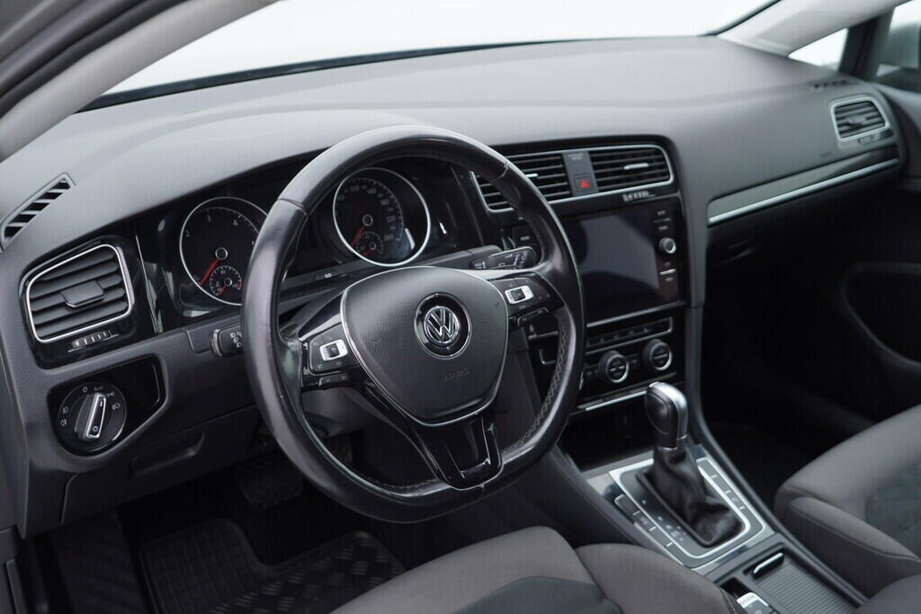 OV190V07978_22.webp_GOLF 4Motion Highline 2.0 TDI 110 kW automat