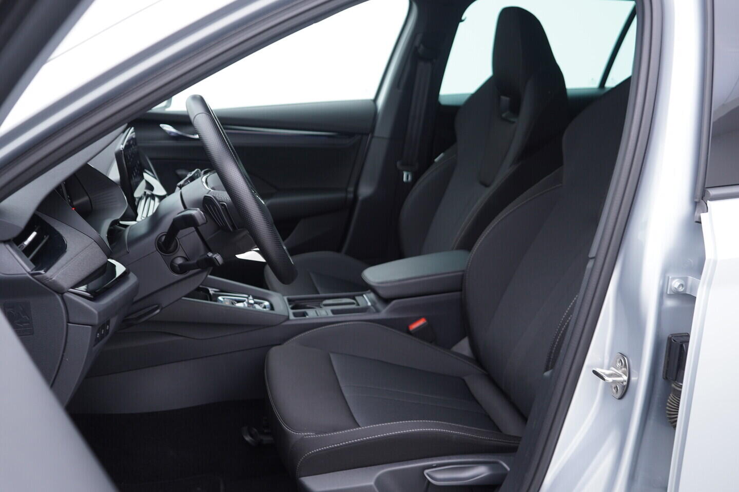 OV190V07980_22.webp_OCTAVIA SportLine 2.0 TDI 110 kW automat, DPH