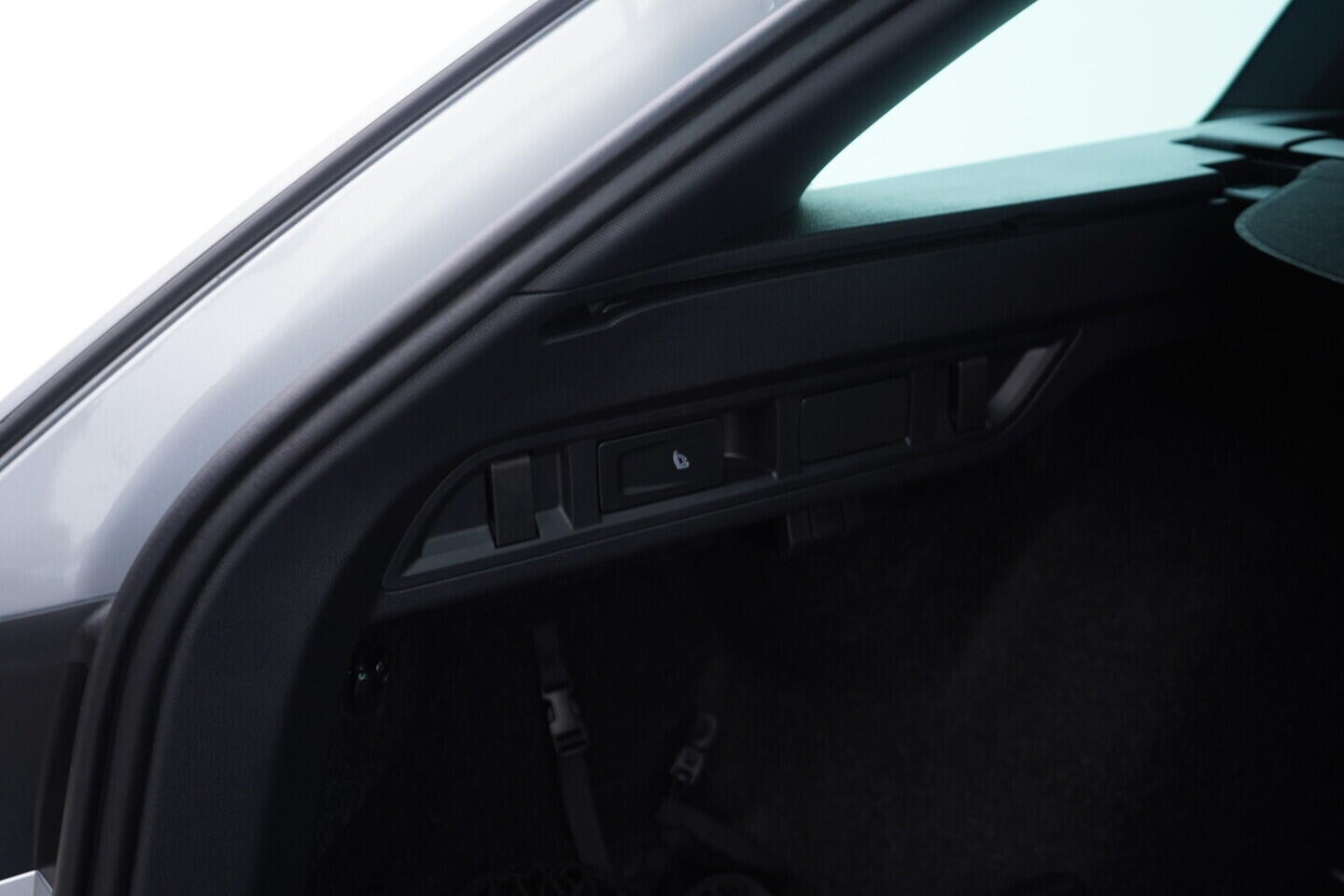 OV190V07980_44.webp_OCTAVIA SportLine 2.0 TDI 110 kW automat, DPH