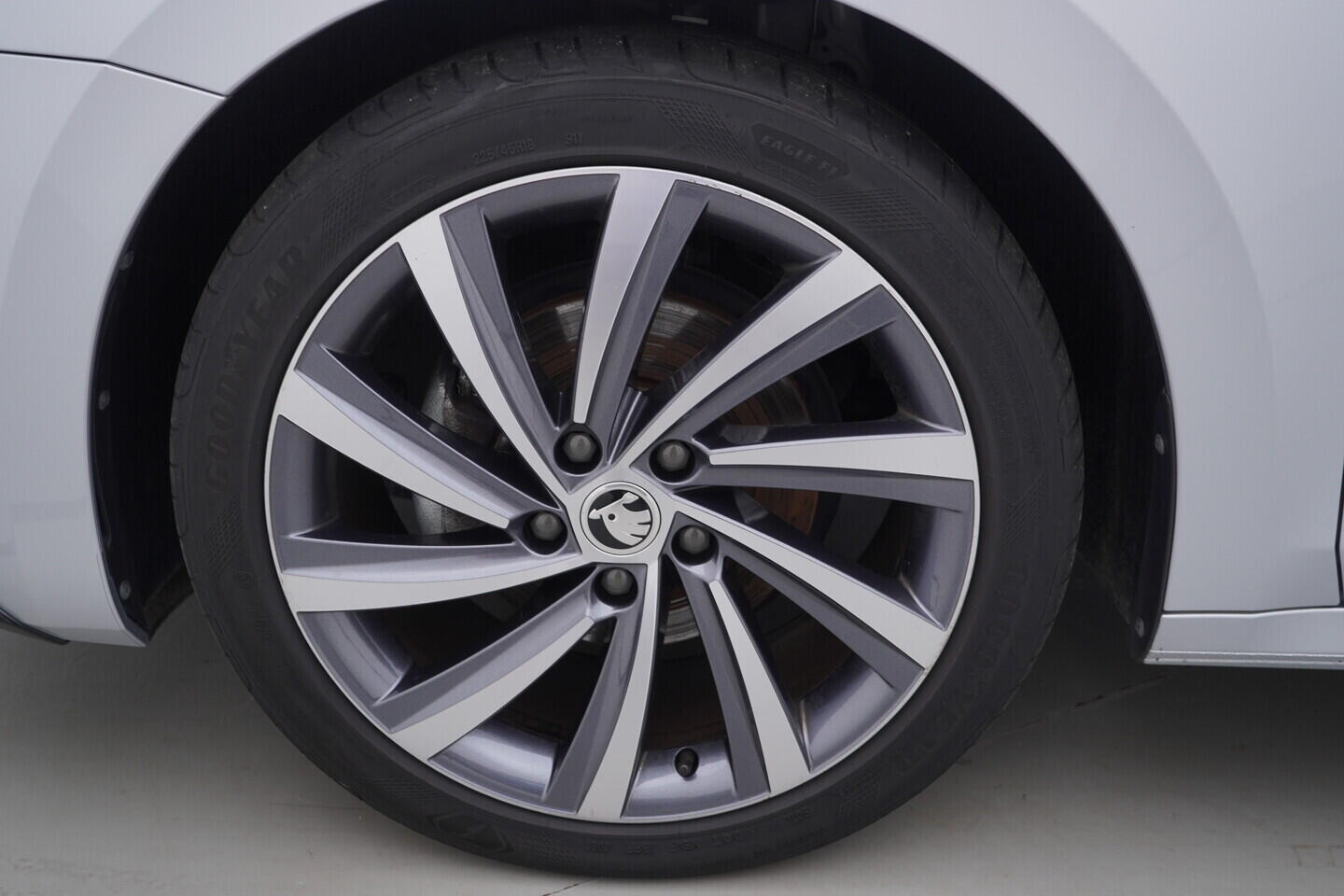 OV190V07980_49.webp_OCTAVIA SportLine 2.0 TDI 110 kW automat, DPH