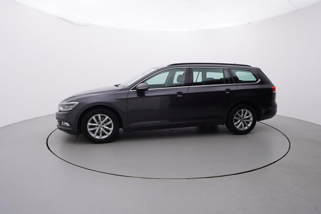 OV190V07989_11.webp_PASSAT  2.0 TDI 110 kW automat