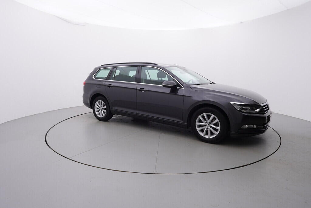 OV190V07989_16.webp_PASSAT  2.0 TDI 110 kW automat