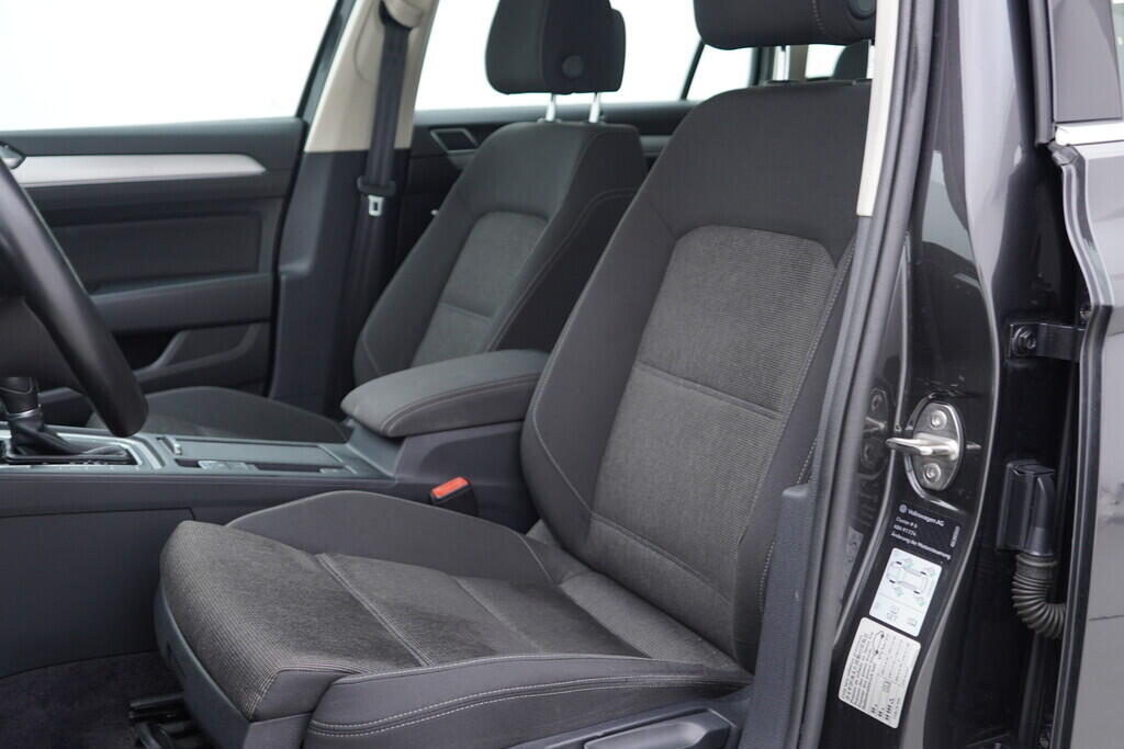OV190V07989_24.webp_PASSAT  2.0 TDI 110 kW automat