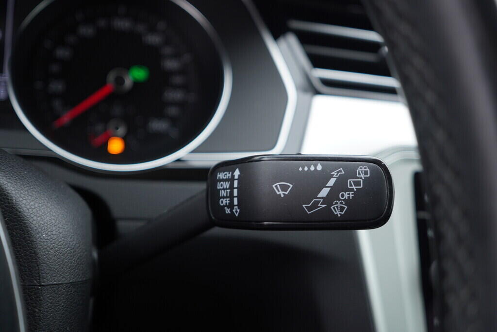 OV190V07989_27.webp_PASSAT  2.0 TDI 110 kW automat