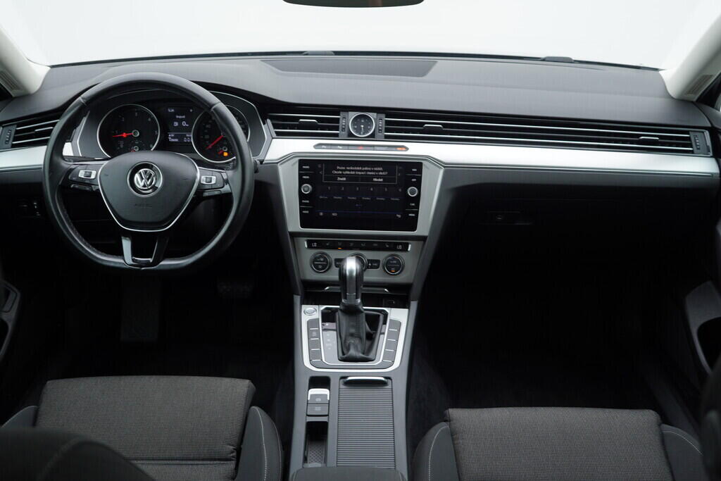 OV190V07989_29.webp_PASSAT  2.0 TDI 110 kW automat