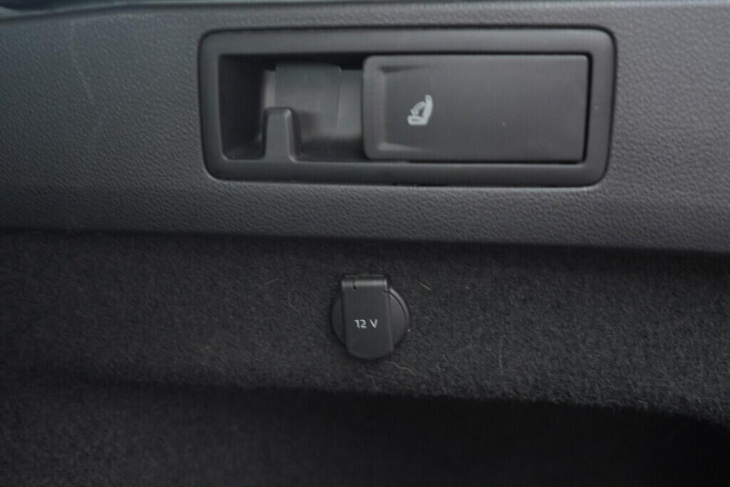 OV190V07989_43.webp_PASSAT  2.0 TDI 110 kW automat