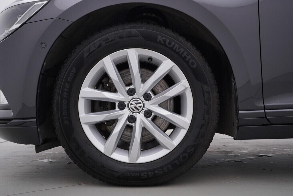 OV190V07989_46.webp_PASSAT  2.0 TDI 110 kW automat