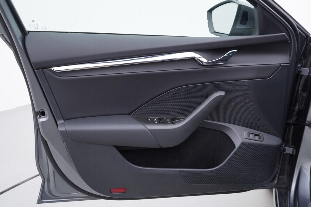 OV190V07991_19.webp_OCTAVIA Style Plus 2.0 TDI 110 kW automat, DPH