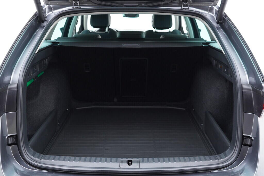 OV190V07991_42.webp_OCTAVIA Style Plus 2.0 TDI 110 kW automat, DPH