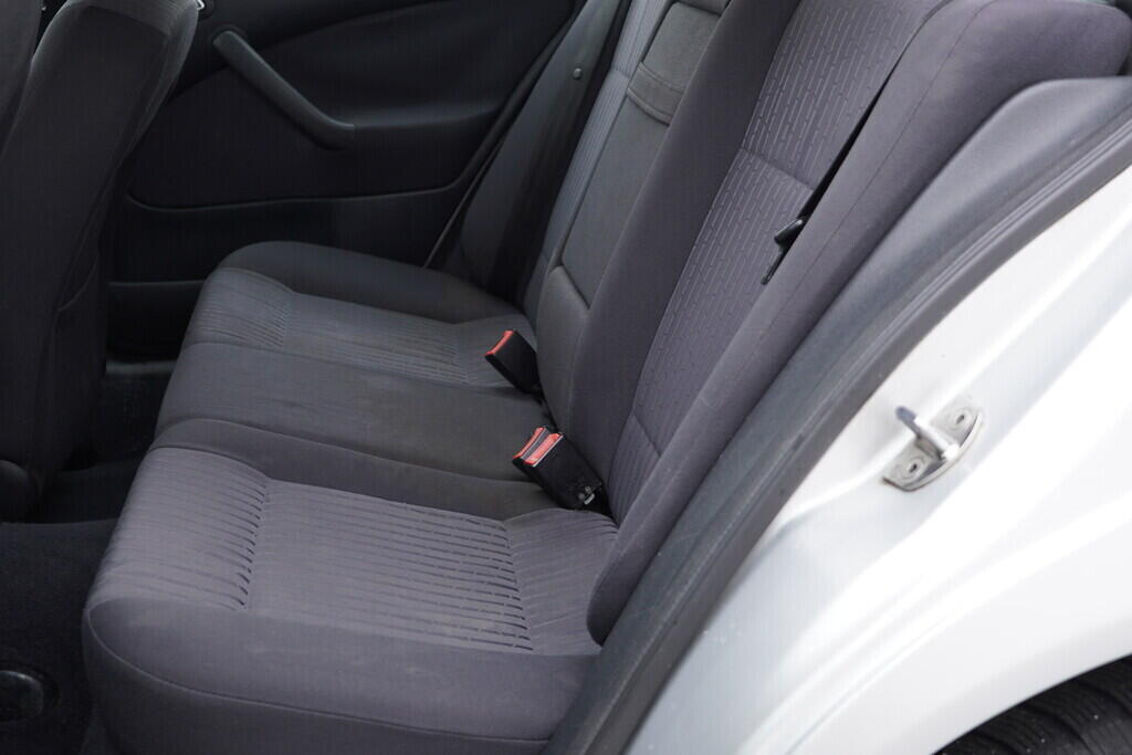 OV190V07996_32.webp_OCTAVIA Elegance 1.9 TDI 81 kW manuál