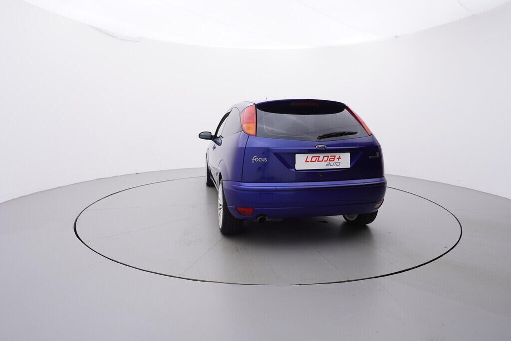 OV190V08005_13.webp_FOCUS ST 2.0  127 kW manuál