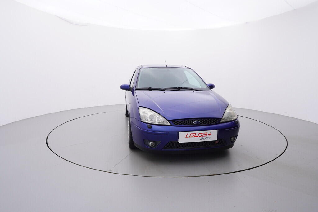 OV190V08005_17.webp_FOCUS ST 2.0  127 kW manuál