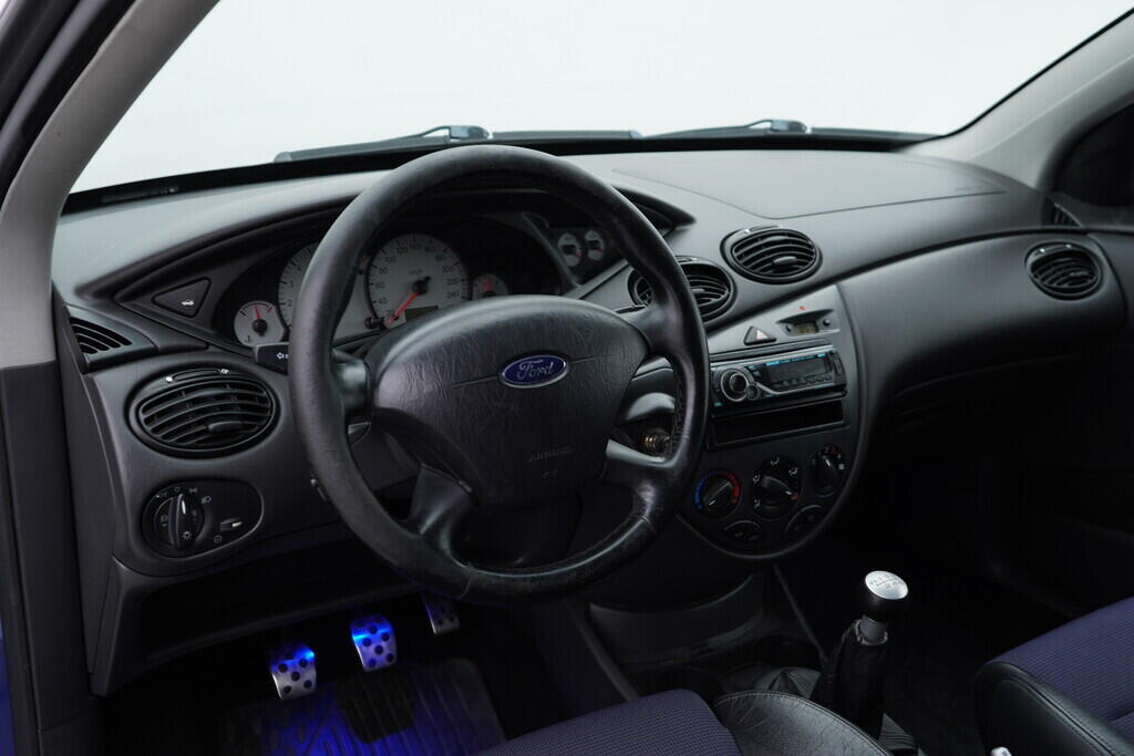 OV190V08005_23.webp_FOCUS ST 2.0  127 kW manuál