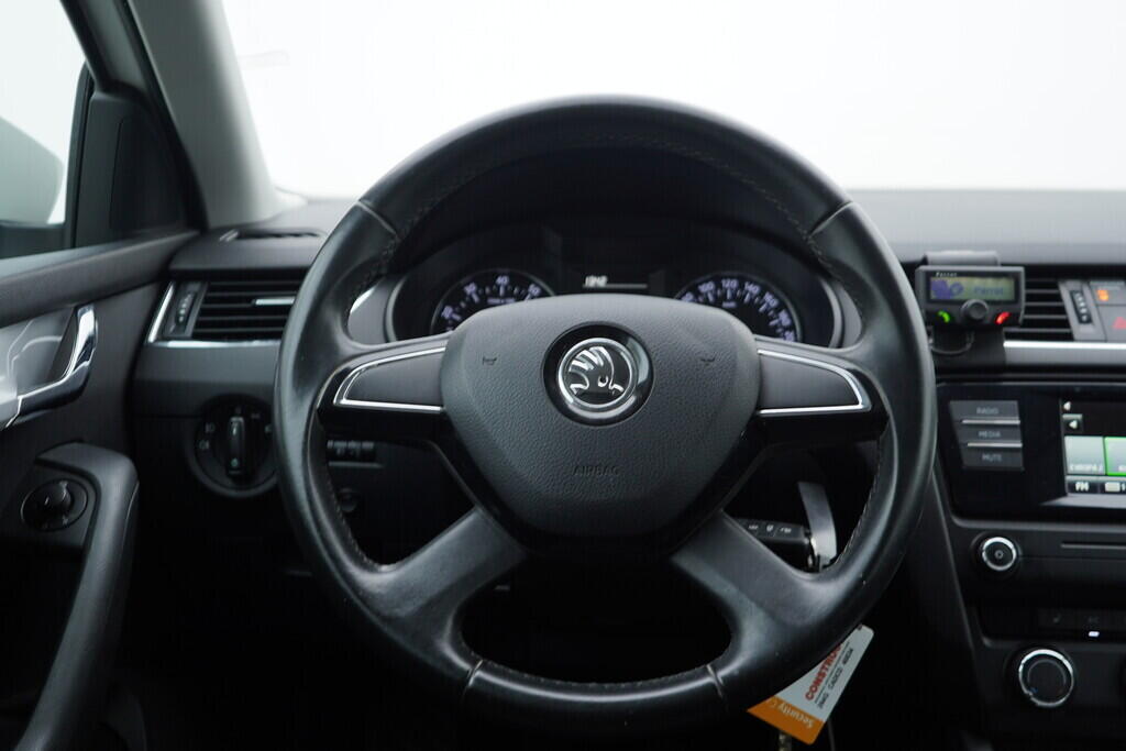 OV190V08014_25.webp_OCTAVIA Ambition 1.2 TSI 77 kW manuál