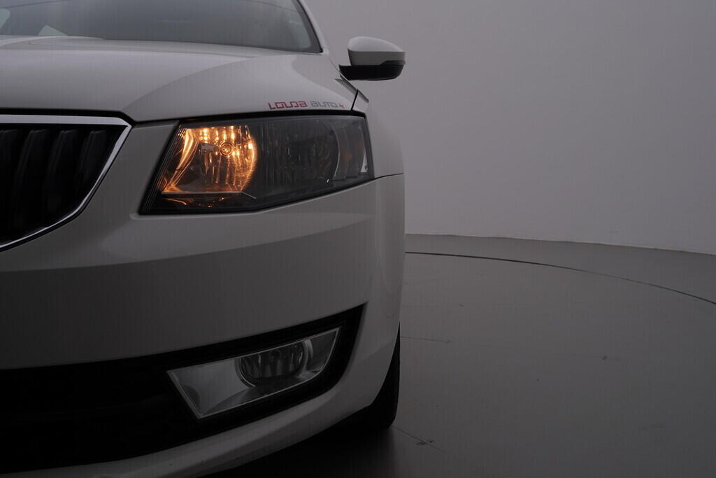 OV190V08014_38.webp_OCTAVIA Ambition 1.2 TSI 77 kW manuál