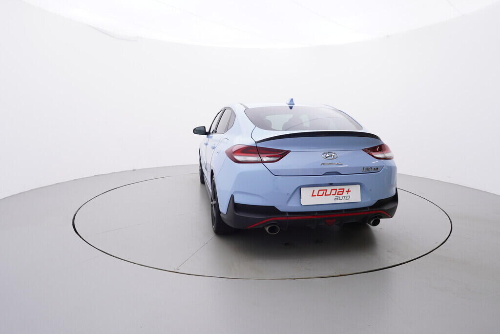 OV190V08015_13.webp_I30 FASTBACK N-LINE 2.0  202 kW manuál