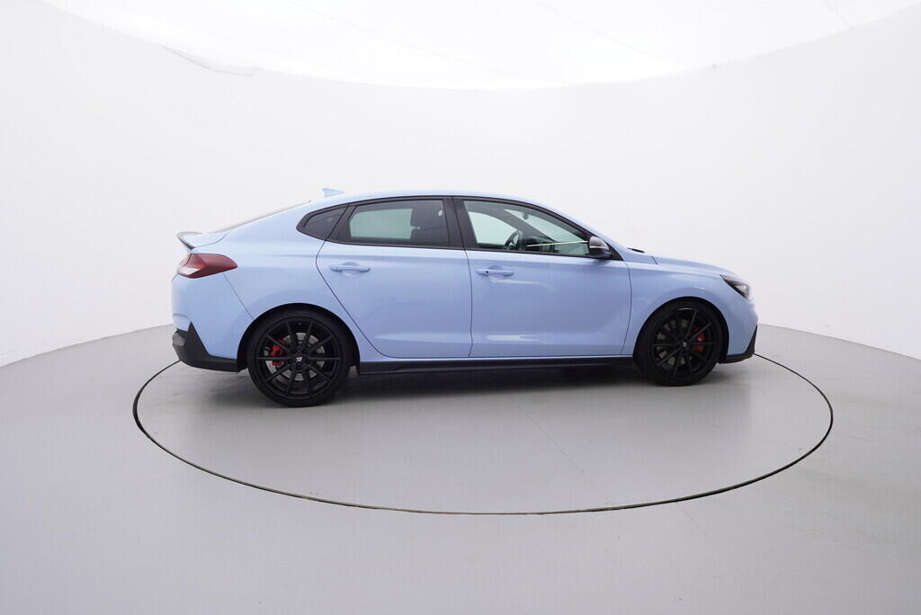 OV190V08015_15.webp_I30 FASTBACK N-LINE 2.0  202 kW manuál