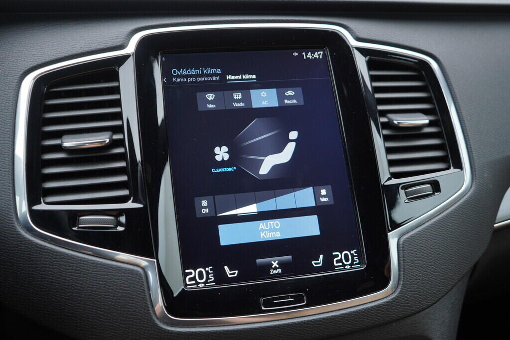 OV190V08019_32.webp_XC90  2.0  187 kW automat