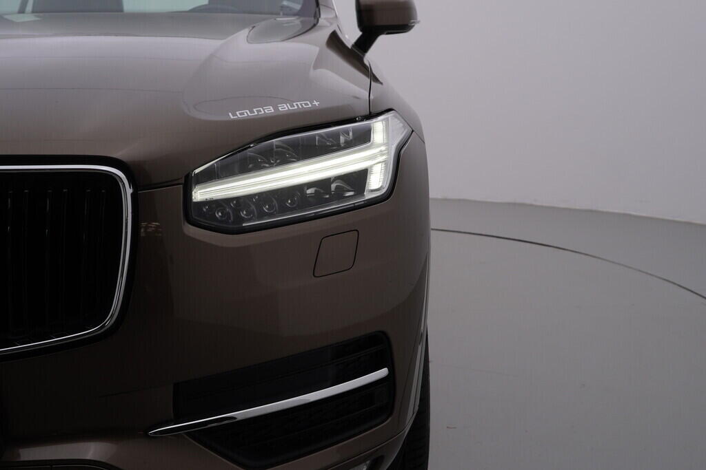 OV190V08019_42.webp_XC90  2.0  187 kW automat