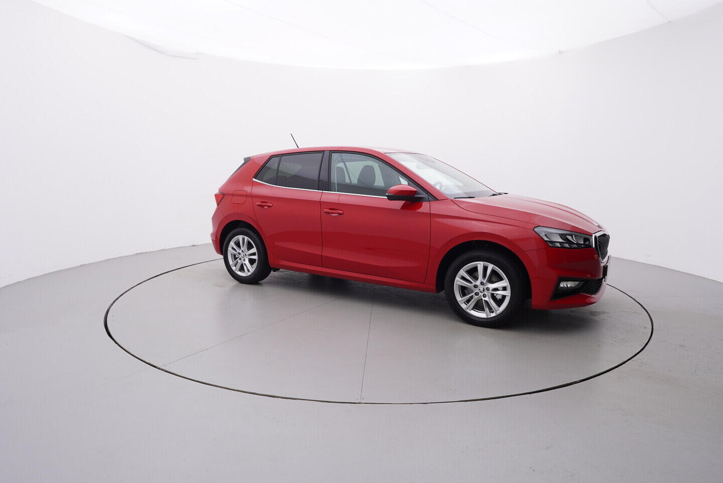 OV190V08025_16.webp_FABIA  1.0 TSI 85 kW manuál, DPH