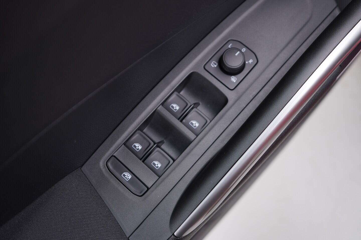 OV190V08025_20.webp_FABIA  1.0 TSI 85 kW manuál, DPH