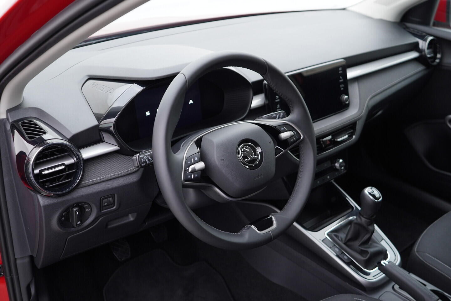 OV190V08025_21.webp_FABIA  1.0 TSI 85 kW manuál, DPH