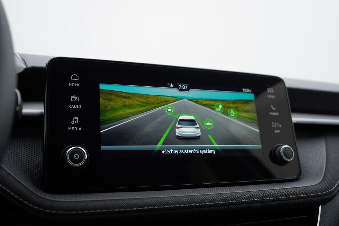 OV190V08025_32.webp_FABIA  1.0 TSI 85 kW manuál, DPH