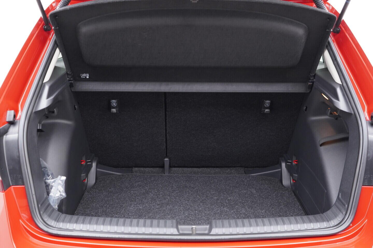 OV190V08025_37.webp_FABIA  1.0 TSI 85 kW manuál, DPH