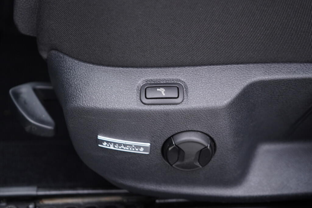 OV190V08029_24.webp_GOLF Comfortline  1.4 TSI 110 kW manuál