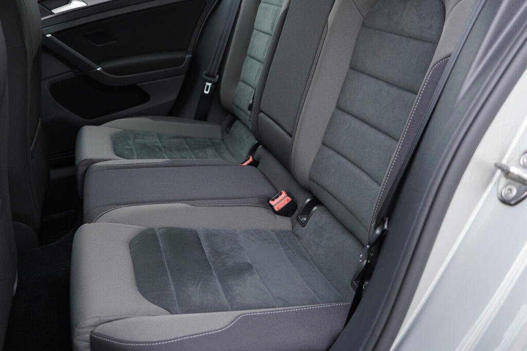 OV190V08029_30.webp_GOLF Comfortline  1.4 TSI 110 kW manuál