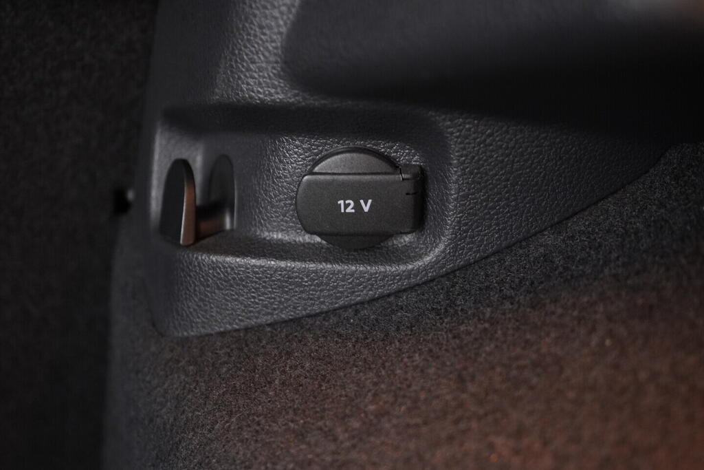 OV190V08029_39.webp_GOLF Comfortline  1.4 TSI 110 kW manuál