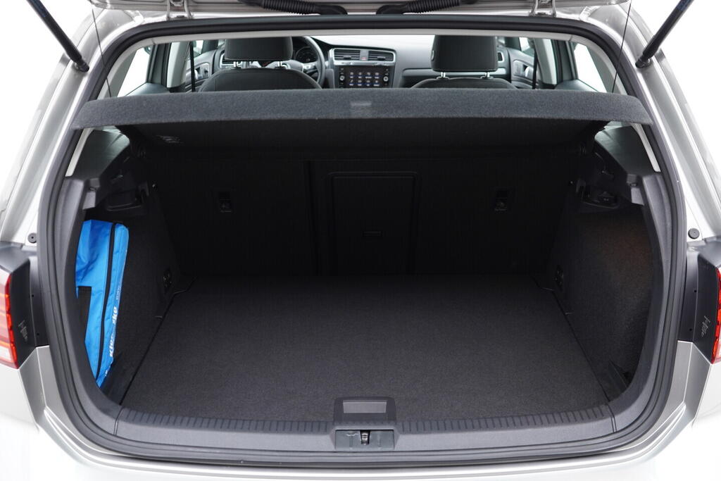 OV190V08029_40.webp_GOLF Comfortline  1.4 TSI 110 kW manuál